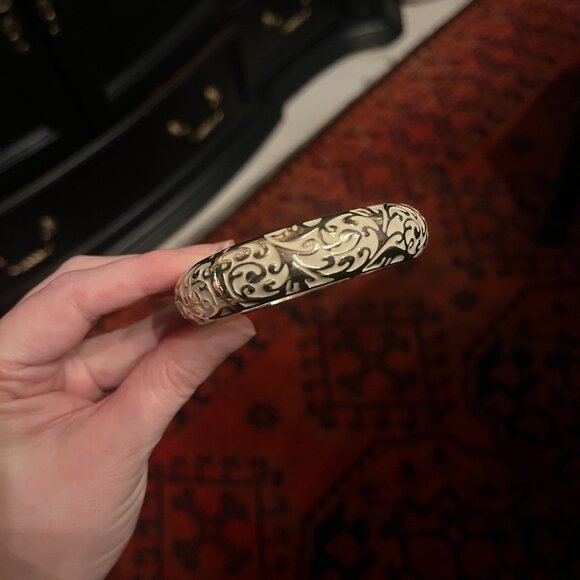 Vintage Gold Tone White Enamel Bangle Bracelet with Swirl Design - Picture 3 of 3